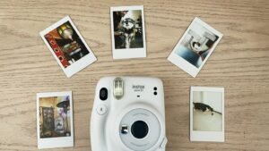 Keunikan Kamera Polaroid Dengan Memori Instan